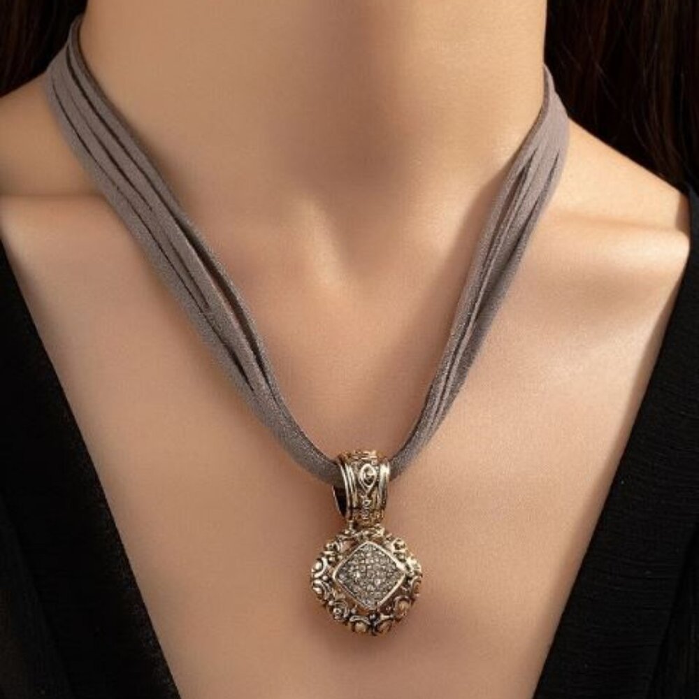 Glamorous Velvet Rhinestone Geometric Charm Necklace